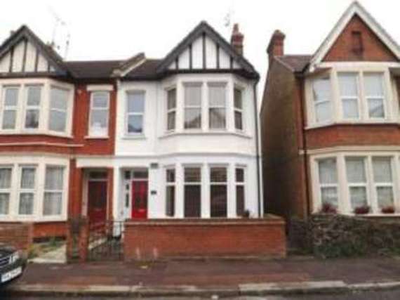 2 Bedroom Flat